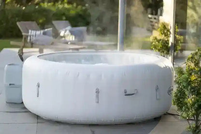 Jacuzzi - Uppblåsbar Badtunna för 6 Personer med Inbyggd Integrerad Värmare